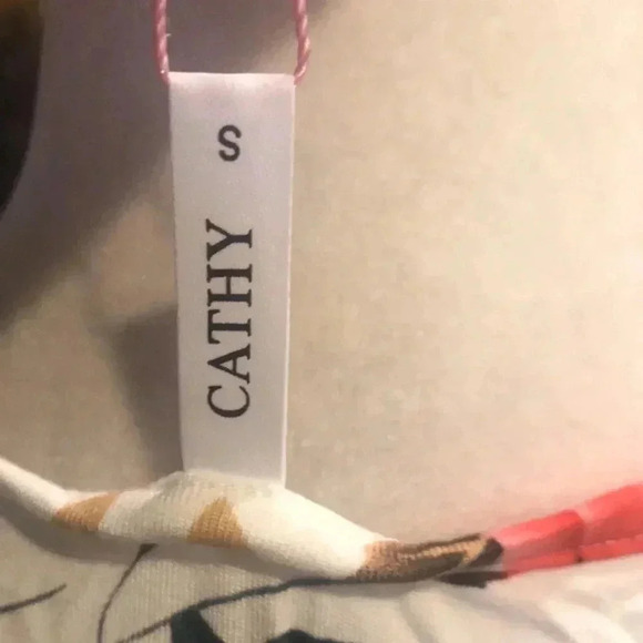 Cathy Floral Pink and White Sleeveless Swing Tank Top-Size Small - Picture 6 of 6